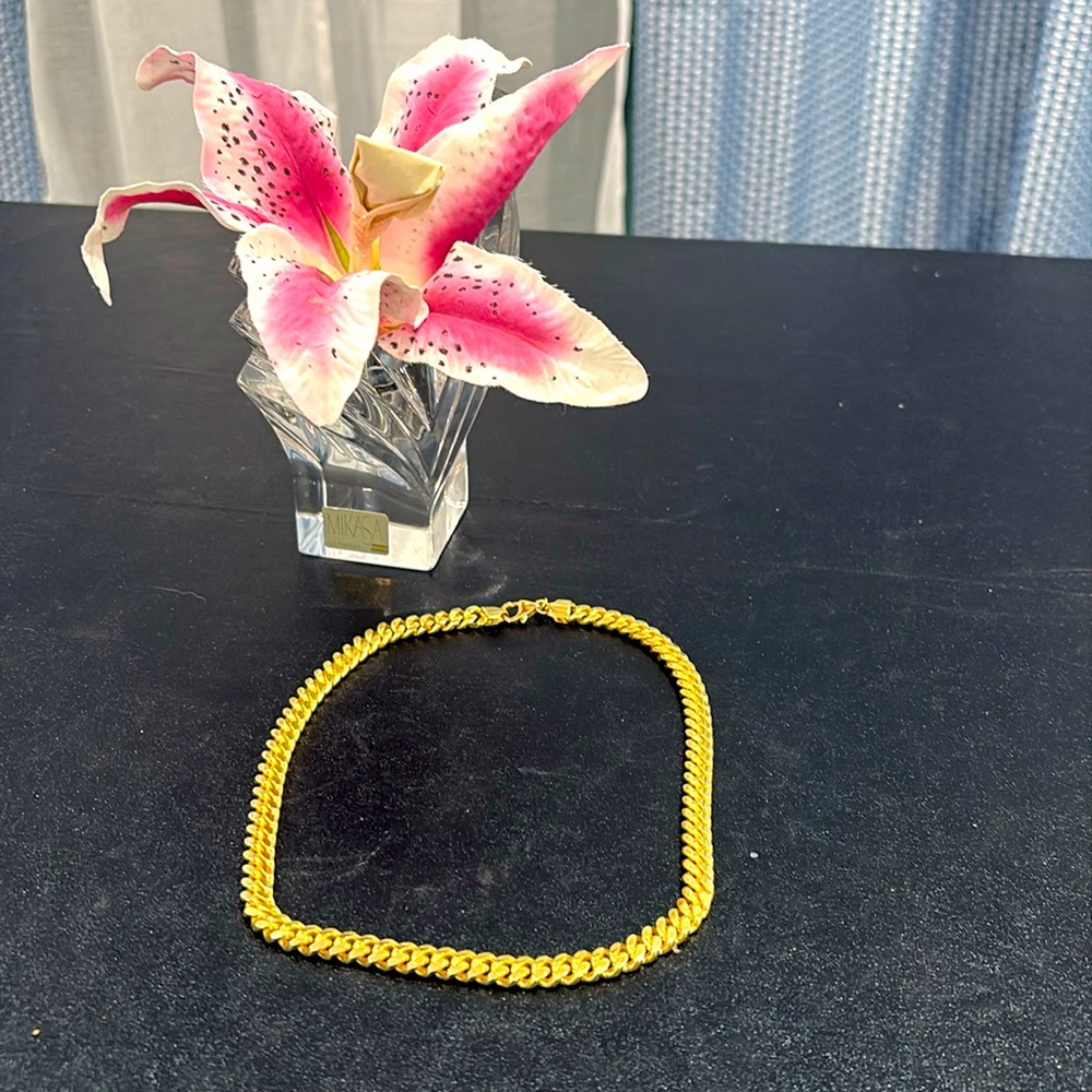Vibrant Yellow Gold Cuban Link Necklace! 16”